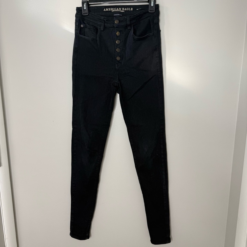 American Eagle Women’s Size 6 X Long Super Stretch Skinny Jegging Black Button
